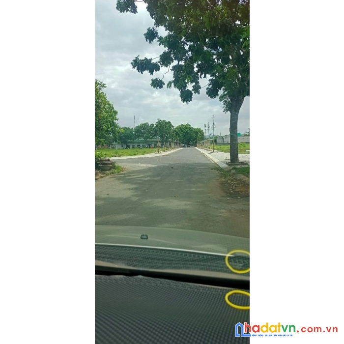 Đất mặt tiền - vị trí đẹp tại khu dân cư hoàng long