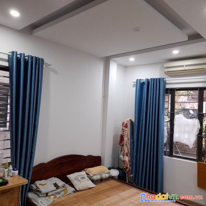 Bán gấp căn nhà phố nguyễn lương bằng, đống đa, 30m, 5t, 3mmt, gần phố. giá chỉ 3,5 tỷ.