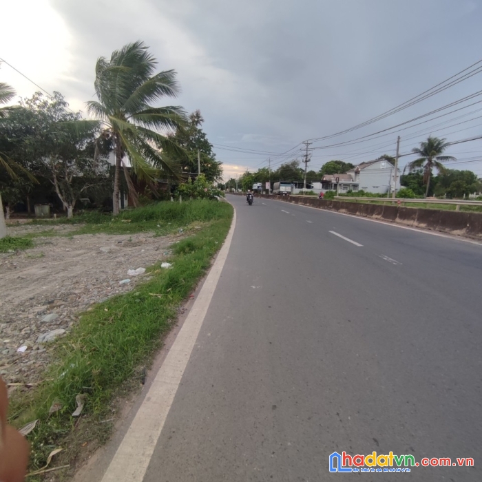 Em thở oxi rồi mọi người ơi! cứu em với !!!