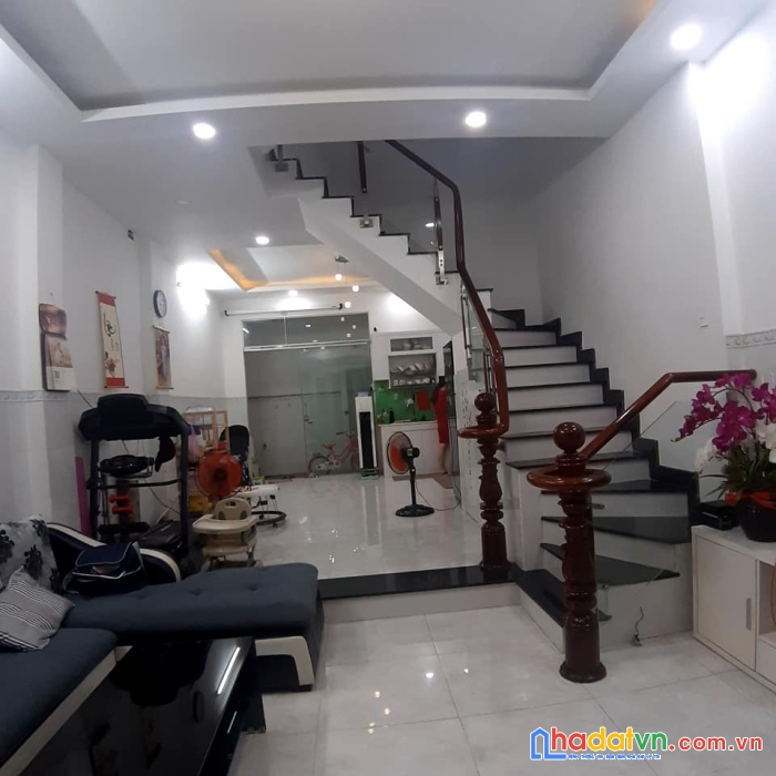 Bán nhà hẻm xe tải đậu p.tam bình tp.thủ đức giá 4,8 tỷ.