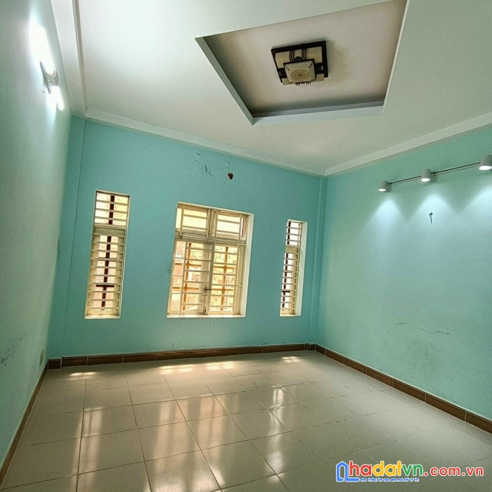 Nhà đinh tiên hoàng, đẹp, 4 x 14m, 3 lầu, chỉ 8.6 tỷ, bình thạnh