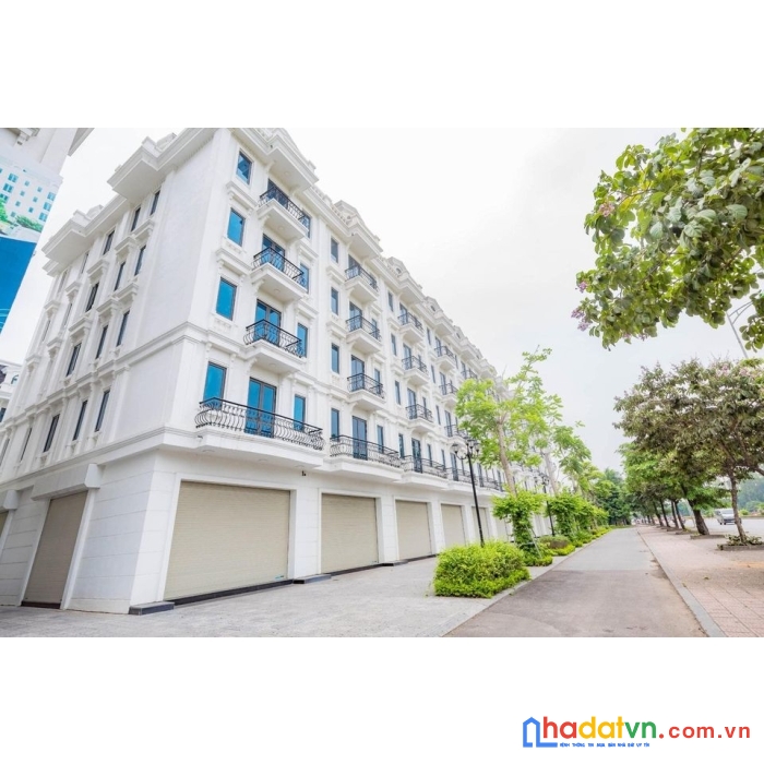 Bán shophouse 129,8m2 hai mặt tiền đường 60m xây 7 tầng, có hầm, nhận nhà ngay