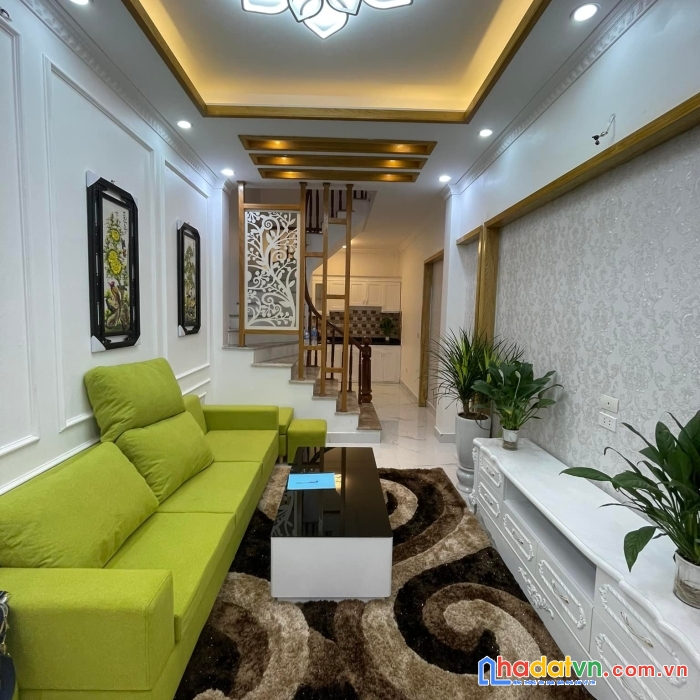 Sản phẩm cực hiếm - nhà đẹp-ô tô con lùi tận cửa