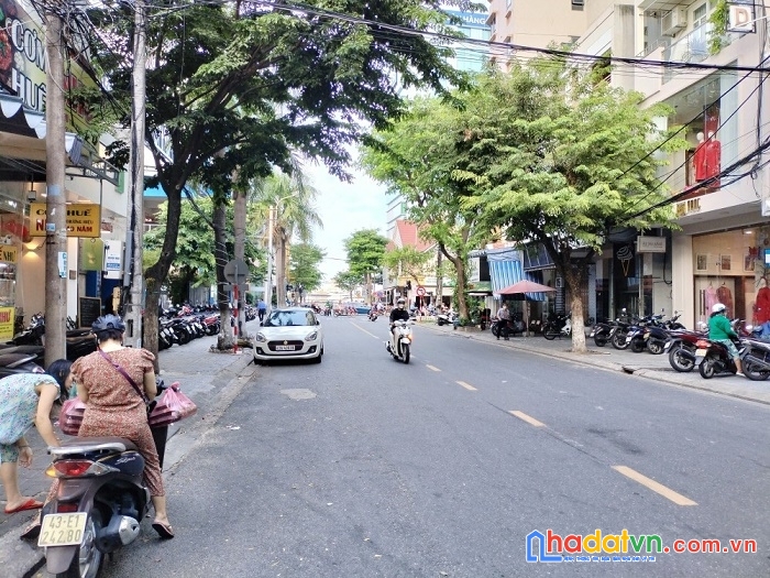 Bán nhà 4 tầng mặt tiền thái phiên kinh doanh tốt gần chợ hàn