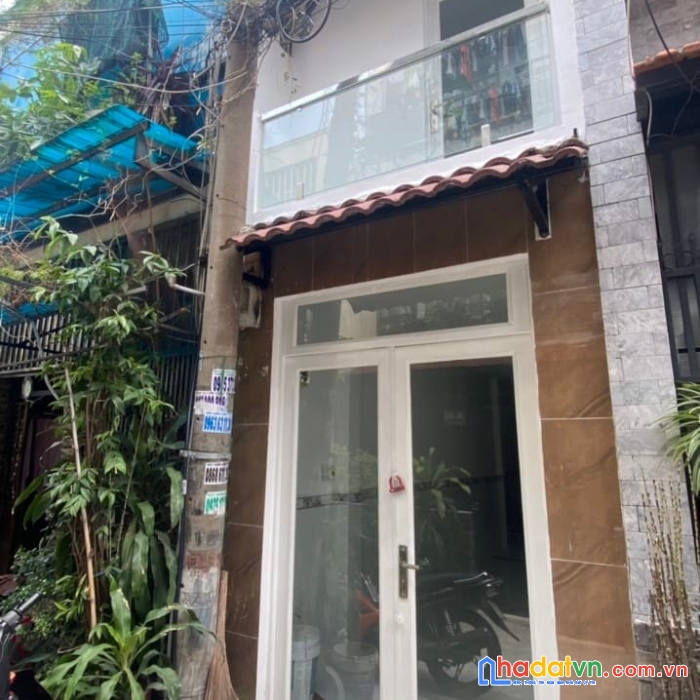 Nhà tân phú, hẻm ba gác, sát nguyễn sơn, gần big c, mới ở ngay, 2 tầng, chỉ 2,5 tỷ