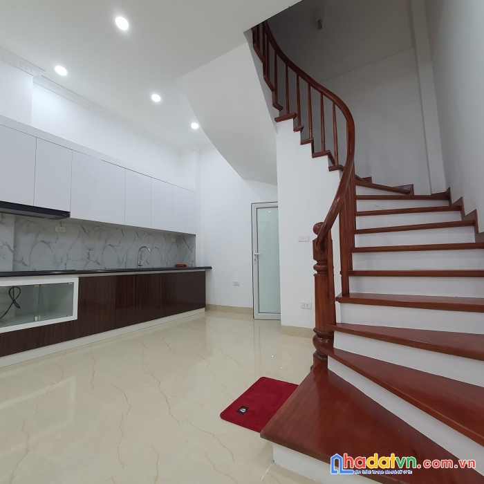 Bán nhà mới phương canh cực đẹp, ở sướng, 36m2, 5 tầng, giá 3 tỷ.