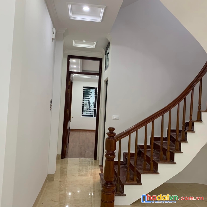 Bán gấp nhà phú minh, minh khai 43m, 4t, 3.95tỷ, oto đỗ cổng, nhà đẹp ở ngay.