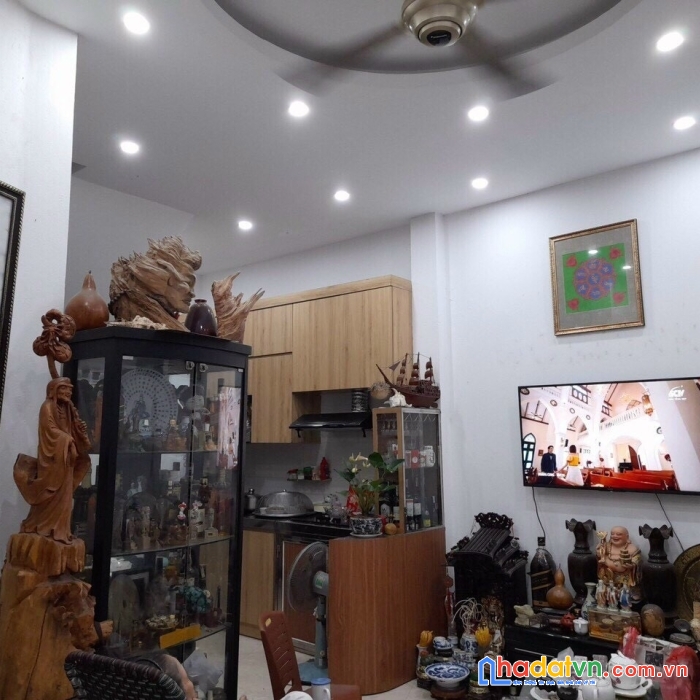 Nhà nguyễn lương bằng, đống đa, 2 thoáng, ở thích, 30m2, 5 tầng, hơn 3 tỷ