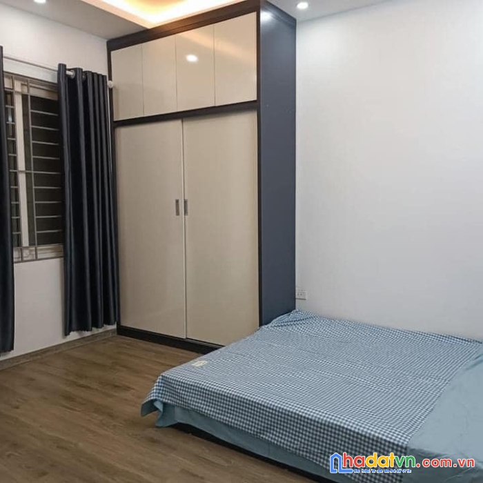 Nhà hữu hòa,thanh trì,42m2 x5 tầng,mới,đẹp,sđcc,2,4 tỷ