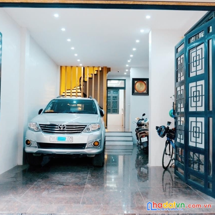 Chính chủ bán nhà mặt tiền khủng kinh doanh tốt nguyễn phong sắc - cầu giấy 41m2 x 4 tầng 12.1 tỷ