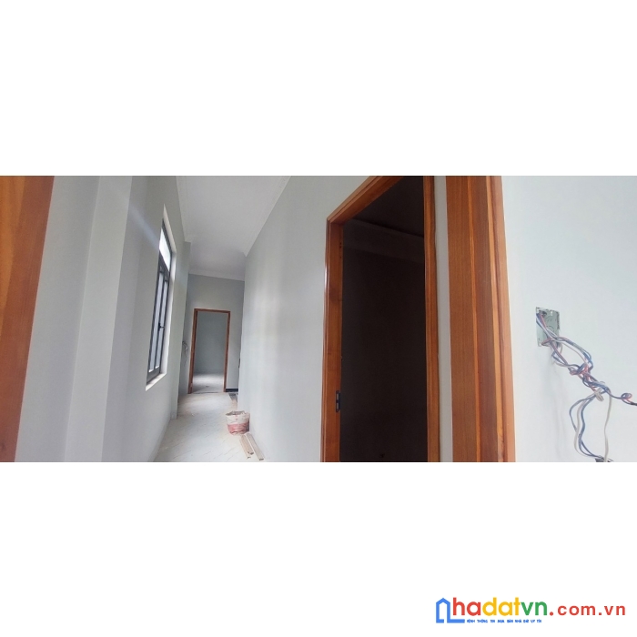 Nhà 1 trệt 2 lầu, căn góc 2 mặt tiền, shr thổ cư 100% đường 3 xe hơi, gần pouchen