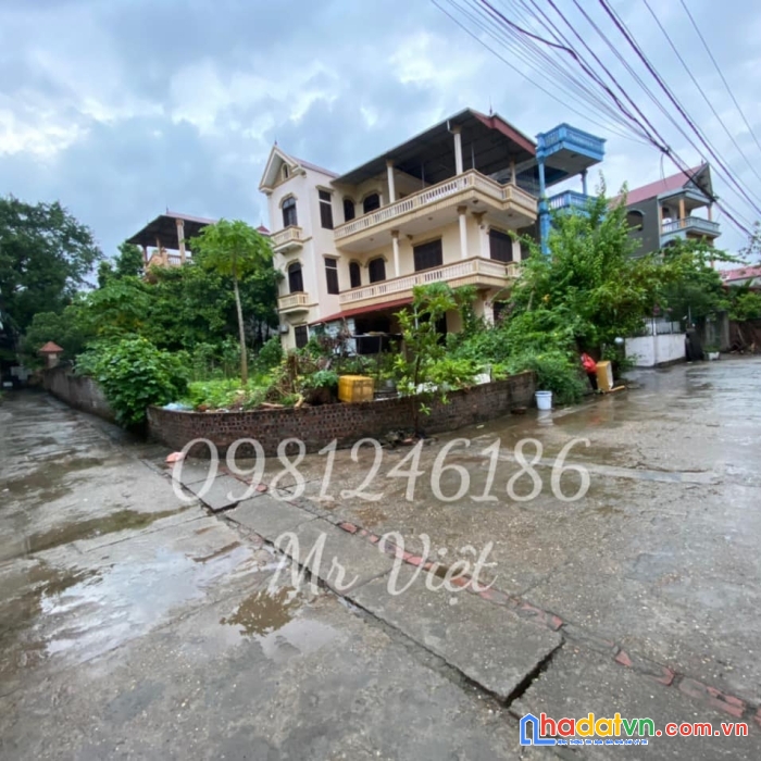 Bán đất ! lại là 2 siêu phẩm thôn e ! đón sóng đầu đông anh lên quận ! lô góc mặt tiền đẹp nhất