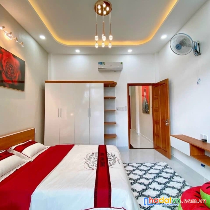 Nhà đẹp, phú nhuận, 4 x 15m, 2 lầu, chỉ 8.1 tỷ, đặng văn ngữ