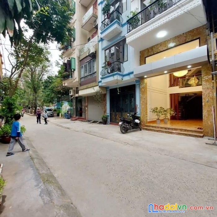 Hót!!! 190tr/m2  ô tô phân lô  vỉa hè  kinh doanh 6 tầng văn chương  đống đa