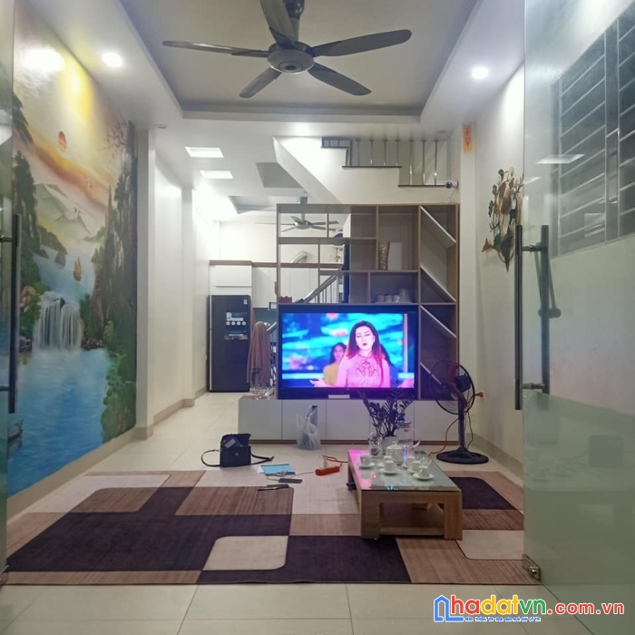 Bán nhà phú đô, dân xây hiếm, 38m2, 5 tầng, an sinh đỉnh, giá 4 tỷ.