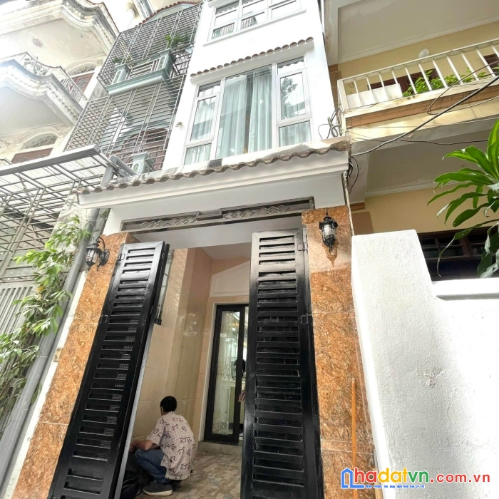 Phụ huynh nên mua nhà cho con nên lưu ý căn giảng võ 5 tầng, nhà đẹp long lanh, 2.89 tỷ
