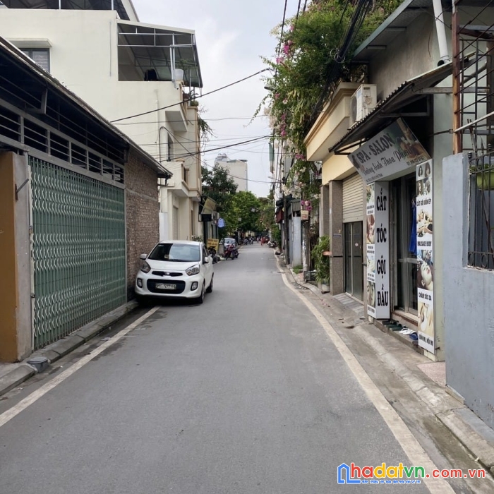 Rẻ gấp ngõ phố trạm long biên 110m 3 tầng mt 8m 7.65 tỷ lô góc