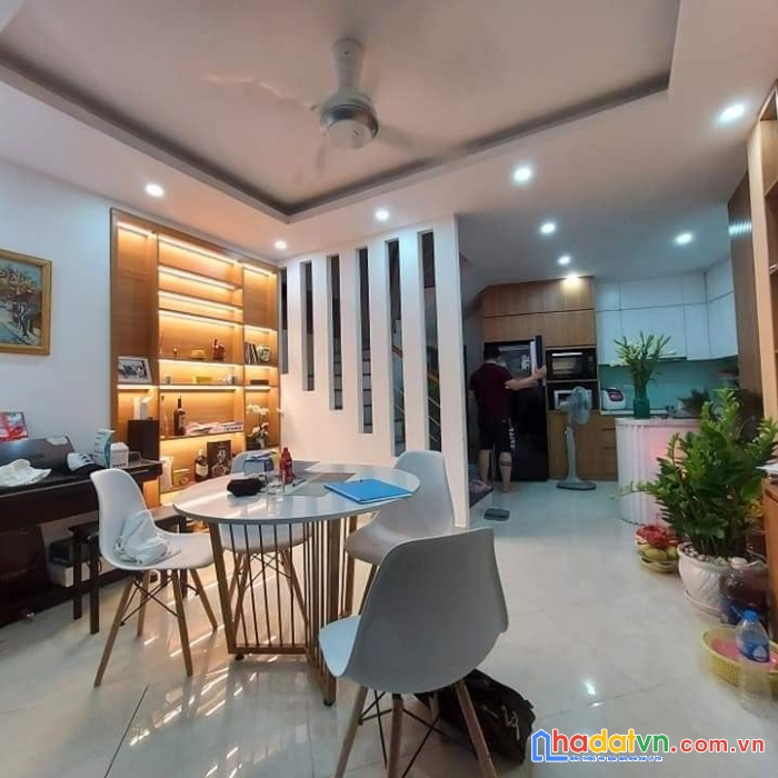 Nhà c4 tiện xây mới - xe hơi ngủ trong nhà - hẻm thẳng 1 trục - 50m ra mặt tiền