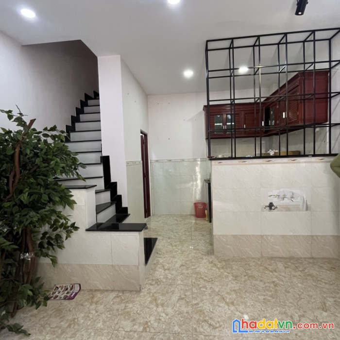 Bán nhà xinh phường tân sơn nhì, nhỉnh 2 tỷ có nhà tân phú.