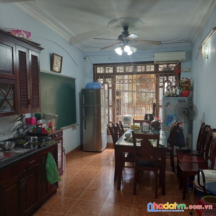 Bán gấp nhà hoàng cầu, đống đa, ô tô, kinh doanh, 35m2, 6 tầng, 6.2 tỷ