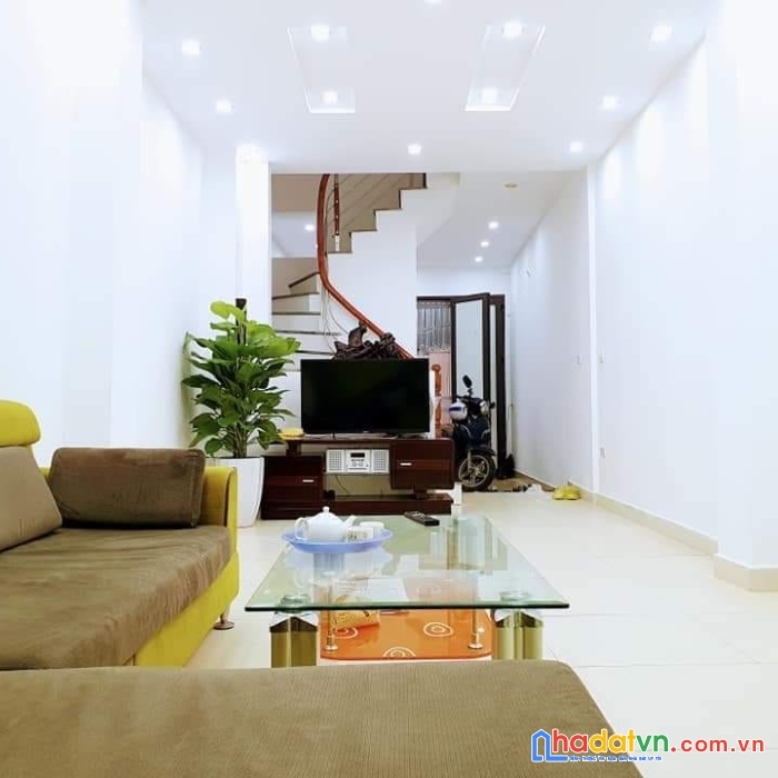 Phố cát linh – nhà đẹp ở ngay - diện tích 40m² - 4 tầng – giá 5.7 tỷ.