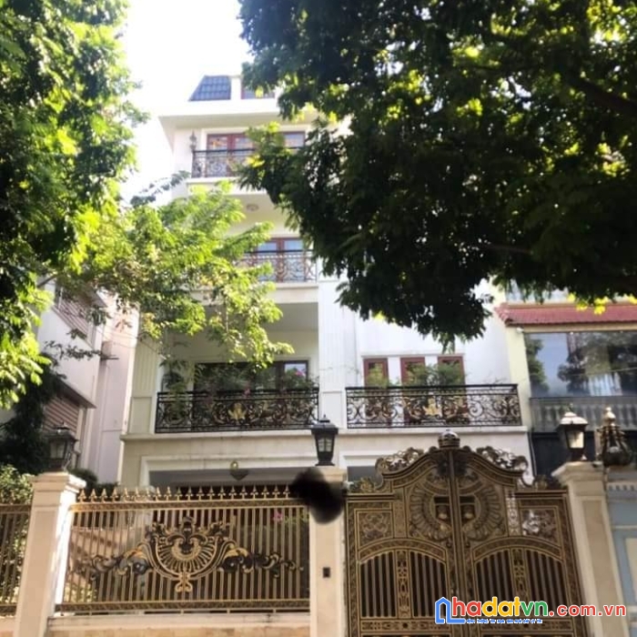 Cần bán biệt thự lão thành cách mạng, đường trần kim xuyến, kđt yên hòa, 155m2, giá 54.5 tỷ