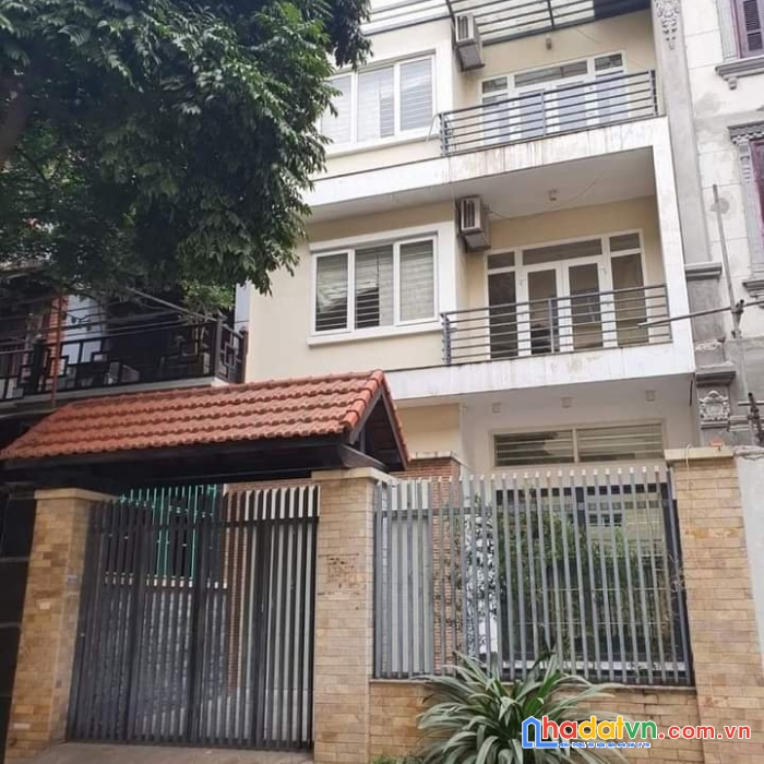 Bán biệt thự trần bình cầu giấy 106m2 24tỷ 0909858789