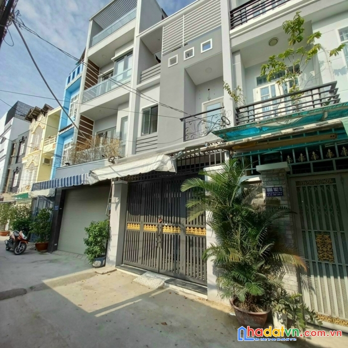 Bán nhà phố 2 lầu hẻm 1806/100  huỳnh tấn phát, thị trấn nhà bè