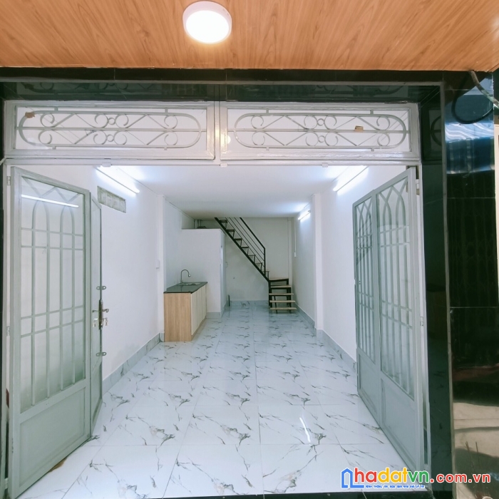 Nhà bán 4lầu_33m2_đoàn thị điểm p1 q.phú nhuận