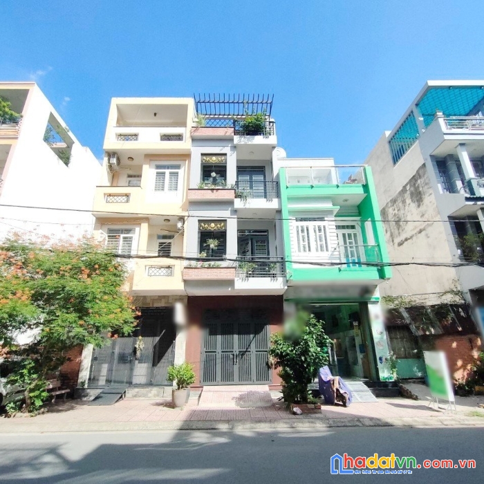 Nhà bán mặt tiền đường 130 sát mt cao lỗ 4 tầng p4 q8