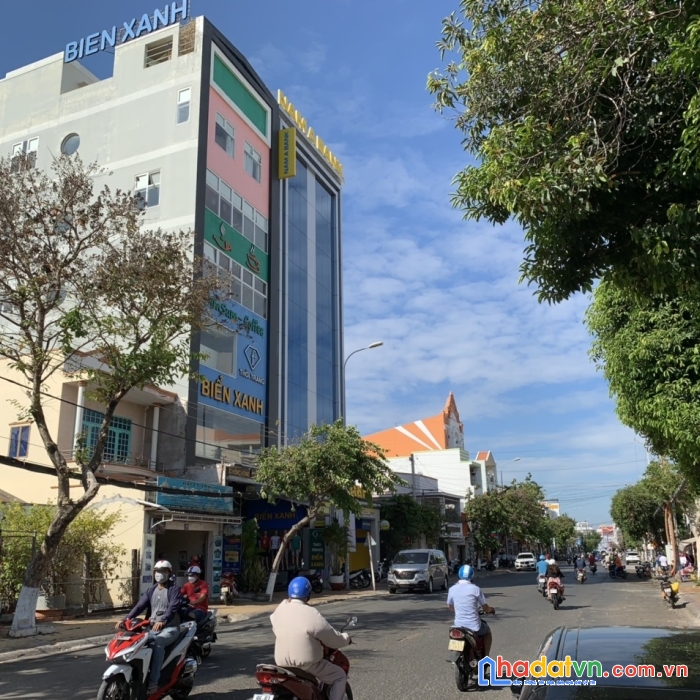 Chính chủ bán tòa nhà mặt tiền 8 tầng tp. phan thiết, mặt đường 14m, giá 59 tỷ có thương lượng