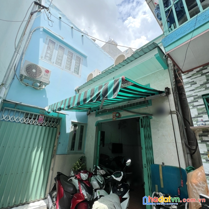 Nhà 3.2x7m nở hậu 6.8m sát đường hưng phú,dã tượng p10q8