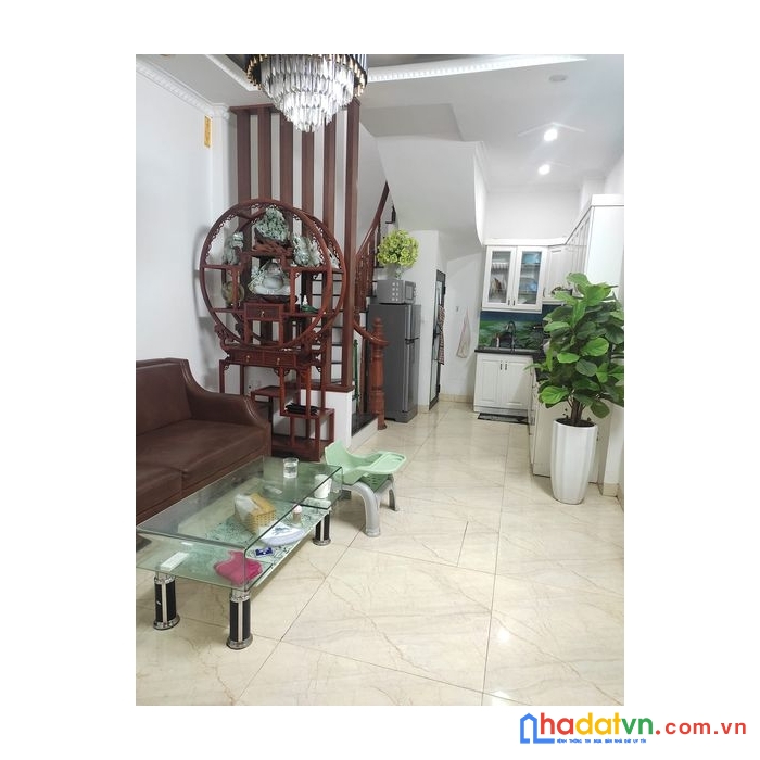 Bán nhà ngoại giao đoàn - 30m2 - ô tô đỗ cổng - chủ tặng full nội thất - nhà đẹp ở ngay