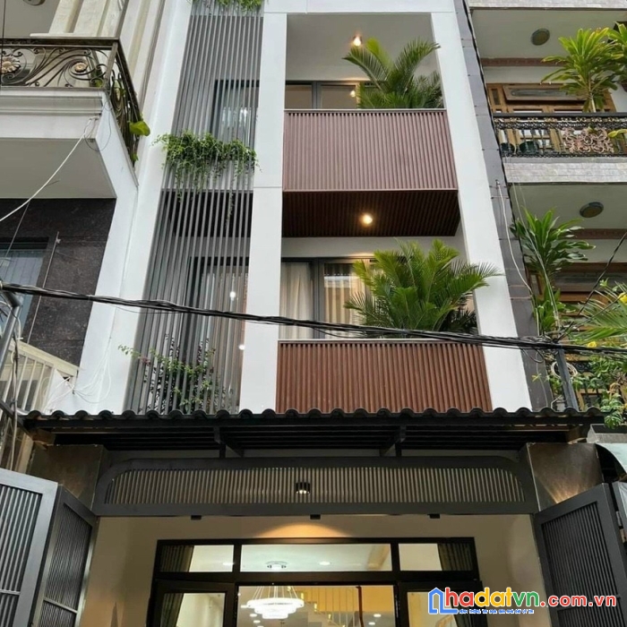 Nhà đẹp, hẻm 4m 221 vườn lài, 4 x 15m, 3 lầu, 6.2 tỷ, tân phú