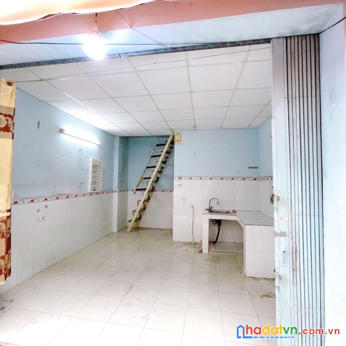 Bán 1 lầu/2 mặt hẻm 154 đường âu dương lân p3q8