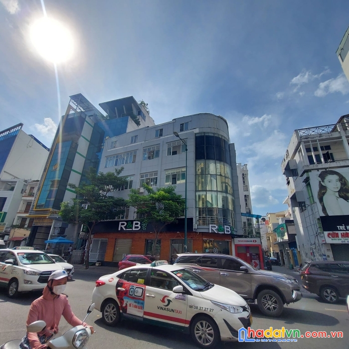 Nhà mặt tiền hồng hà, khu sân bay, vị trí đắc địa, phường 4, quận tân bình