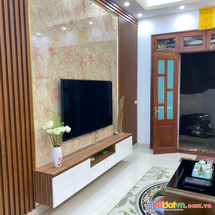 Bán gấp nhà mặt phố thuỵ khuê tây hồ 4 tầng 8,8 tỷ lh 0845531985