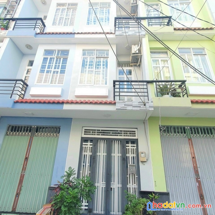 Bán nhà đồng sở hữu 4 căn hẻm xe hơi  1979 huỳnh tấn phát tt nhà bè.