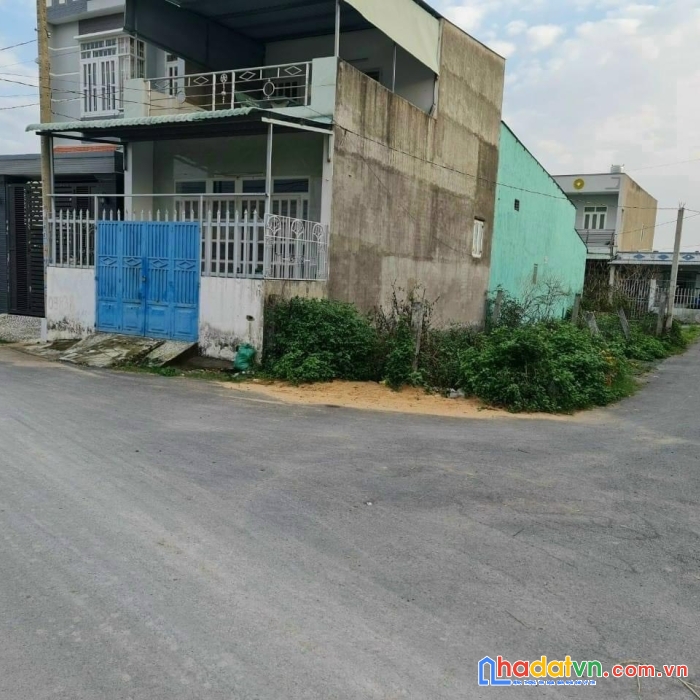 Chính chủ cần ra nhanh lô đất 2 mặt tiền giá rẻ vị trí đắc địa tại huyện đức hoà, tỉnh long an