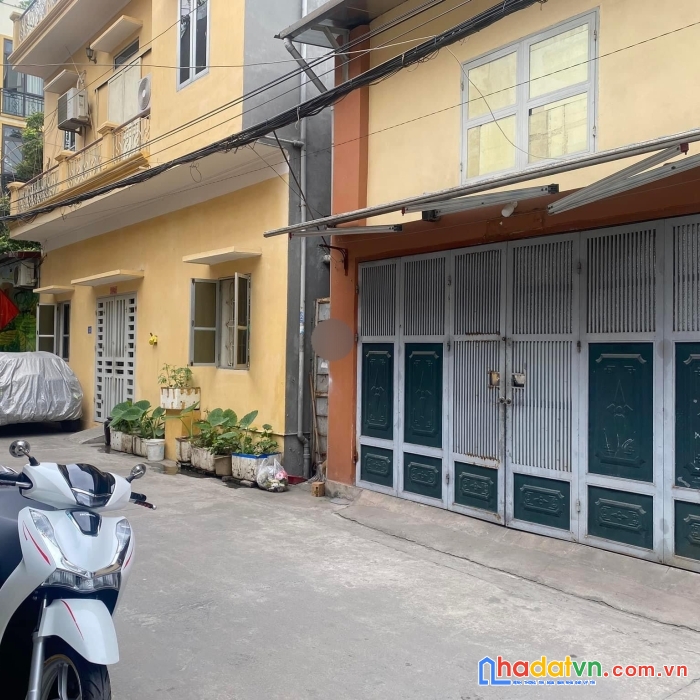 Bán nhà ngọc thuỵ 32m mặt ngõ ô tô tránh 7 chỗ vào nhà chỉ 3.5 tỷ