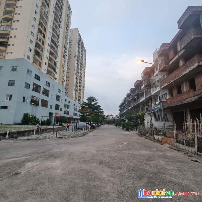 Bán nhà phân lô cán bộ chiến sĩ công an thanh đàm hoàng mai 0909858789