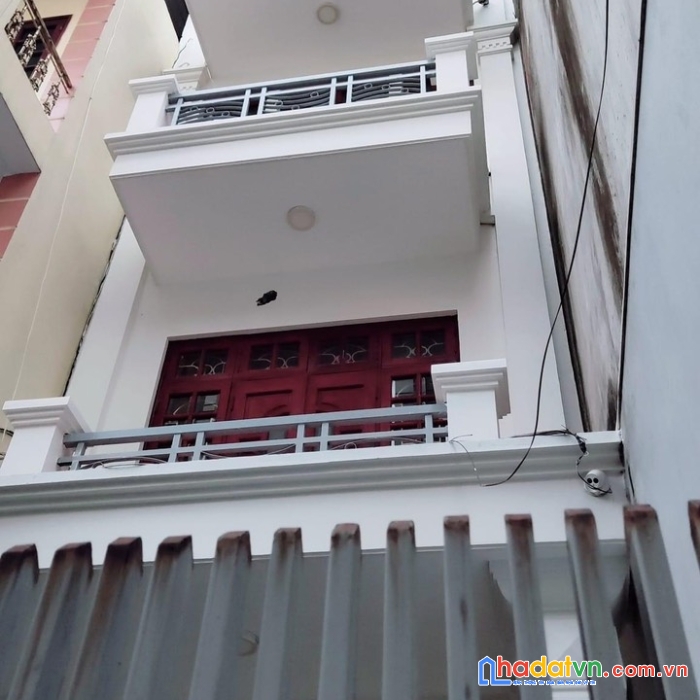 Cạnh chợ hà đông - 80m2 - dân xây - ô chờ thang máy - 6 ngủ lớn