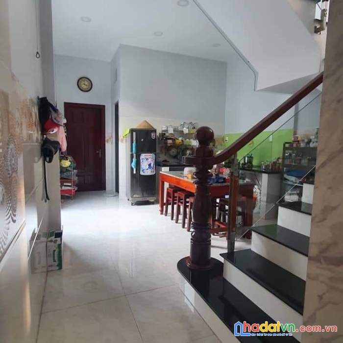 Bán nhà xóm đạo, ngang 6m, mặt tiền đường tam châu, phường tam bình, 100m2 giá 8.9 tỷ