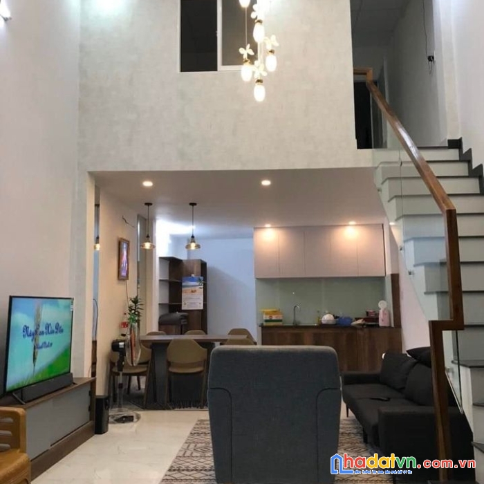 Bán gấp 55m2 âu cơ chỉ 4 tỷ 5 khu vip bàu cát