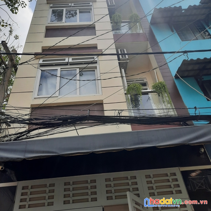 Hẻm xe hơi đậu cửa, nhà lô góc, không lộ giới, hoàn công, đúc btct, nhà mới mua ở ngay – 6 tỷ