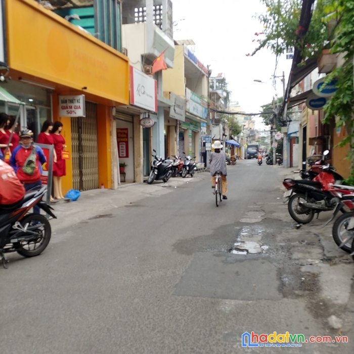 Cô lan bán gấp nhà hẽm xe hơi 273 nguyễn văn đậu phường11 bt 60m 6.47 tỷ
