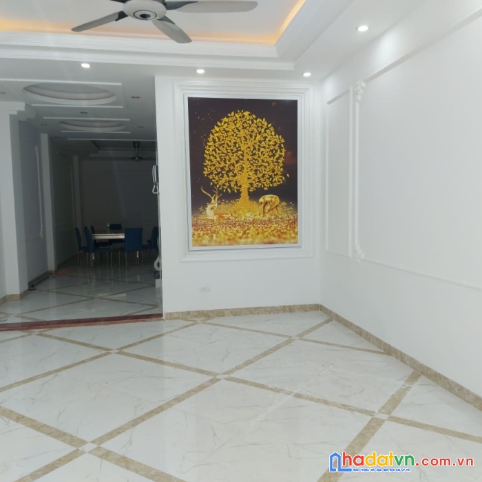 Bán nhà mặt phố nguyễn văn cừ 30m2 5t  kinh doanh bất chấp giá 5.5 tỷ