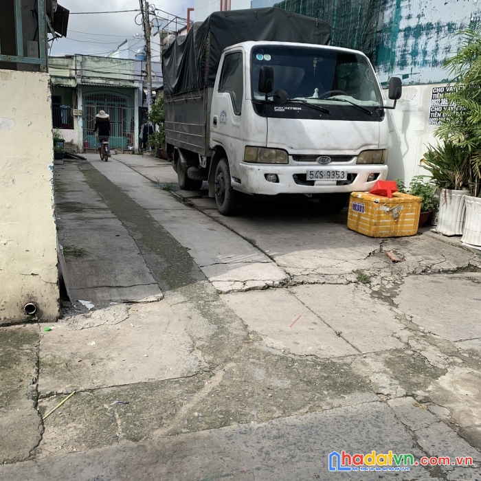 Bán gấp nhà đường số 4, bhhb, bình tân, 2,6 tỷ