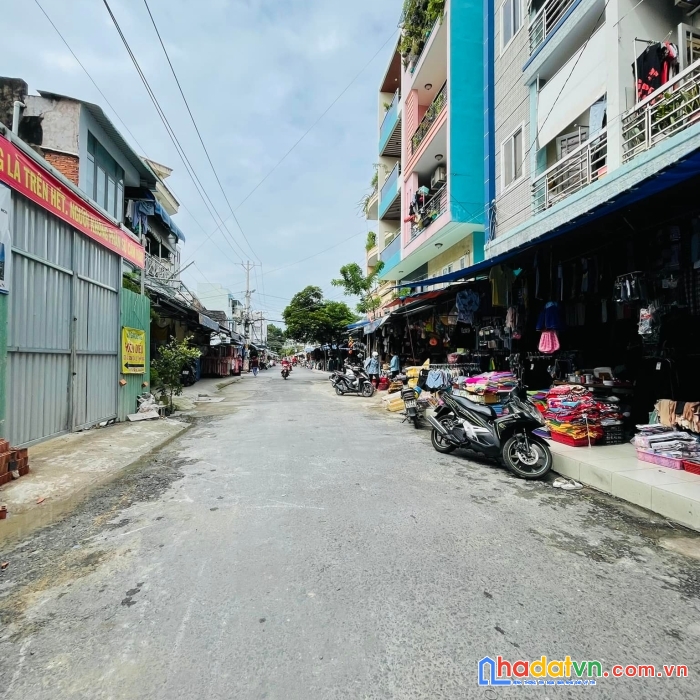 Bán đất phạm huy thông- hẻm 8m. ngay chợ căn cứ- ngang 6m cực hiếm.