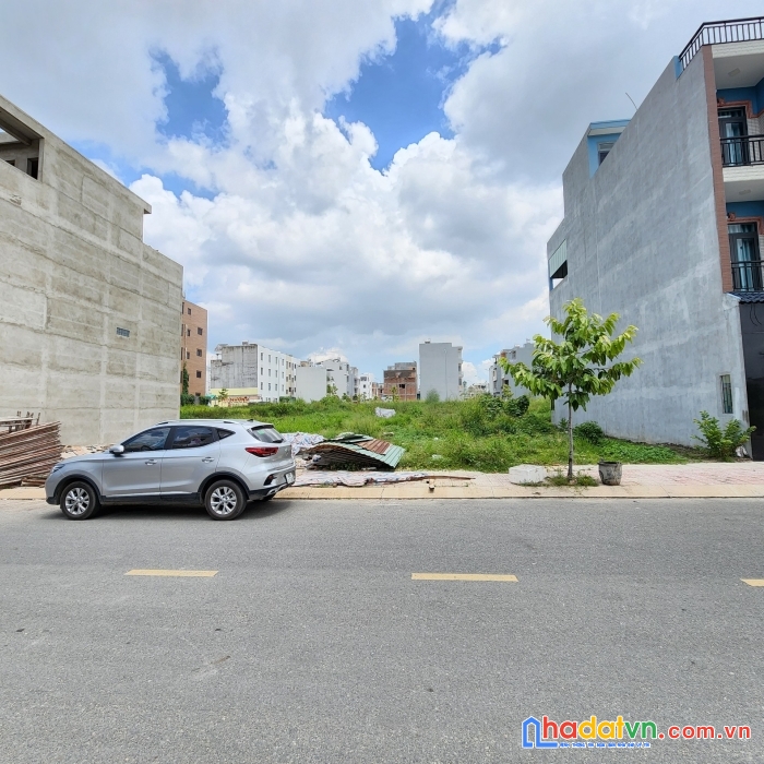 Bán đất đường trục chính d1 kdc phú hồng thịnh 9, dt 86 m2, giá 4 tỷ 330 triệu